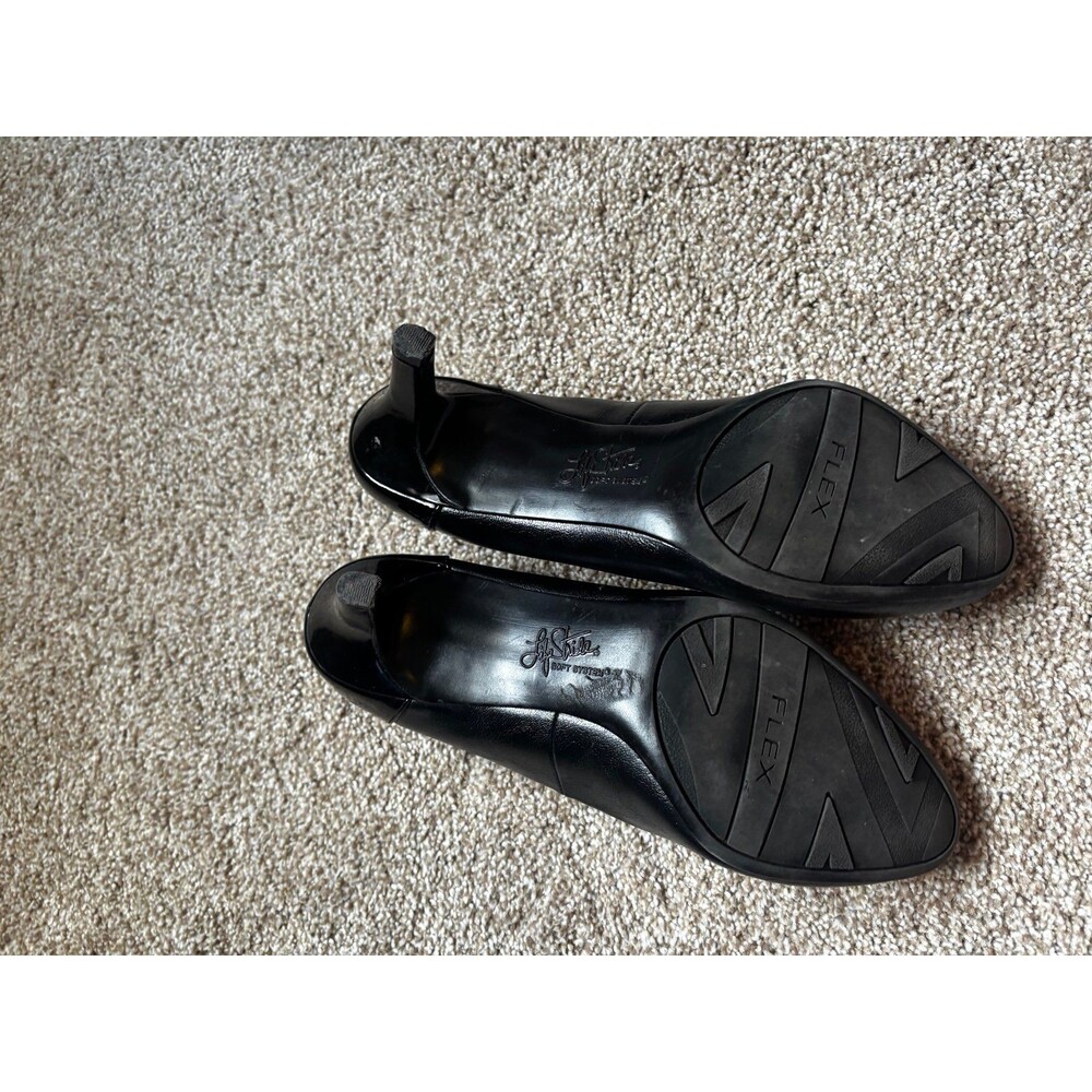 LifeStride Black Heels size 9 - Picture 7 of 7